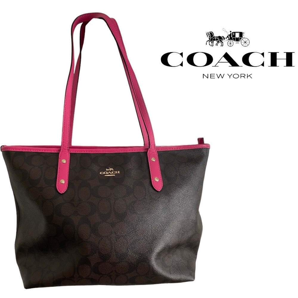 👜COACH Purse with Hot Pink Ends!💖